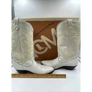 Vintage ACME White Leather Cowboy Boots Boxed Style 642 APMA Accepted Sz 5.5READ
